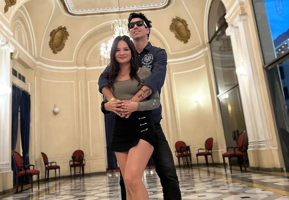 ¡Puros clásicos! Los Rabanes están en El Salvador; Emilio se llevó a su 'pollita' 