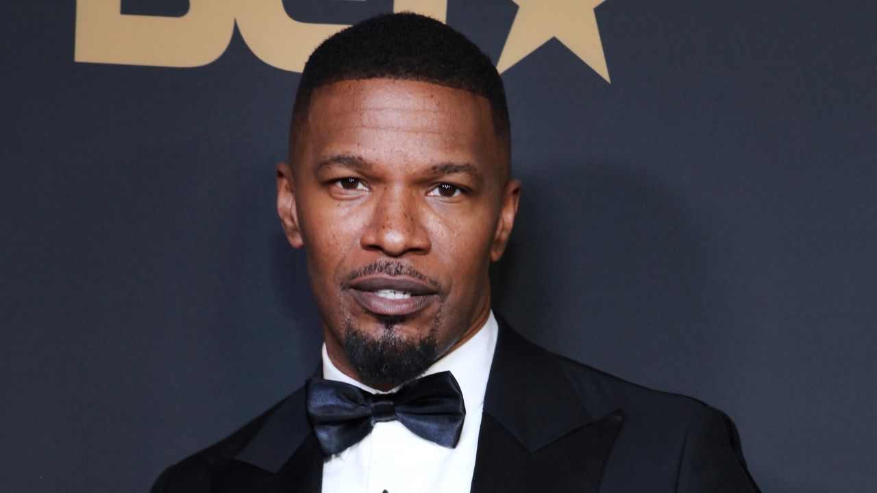 Jamie Foxx respondió al rumor de que la vacuna contra el COVID-19 causó su hospitalización 