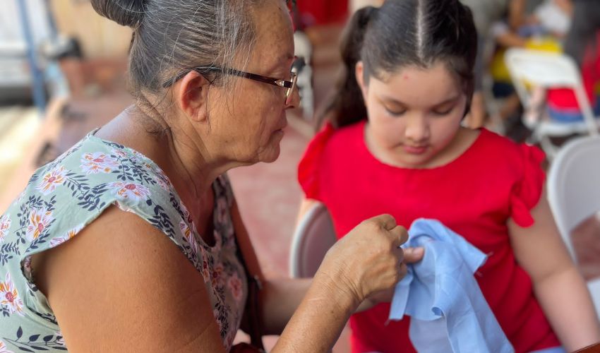 ¡Mantienen viva la tradición! Lanzamiento de la segunda edición de la revista 'Manos panameñas',  en Guararé 