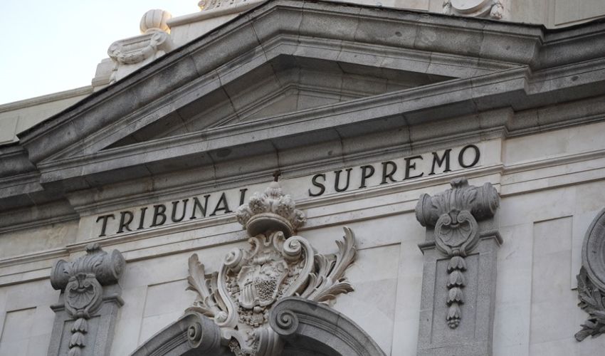 Detalle de la fachada del Tribunal Supremo. EFE/Javier Lizón 