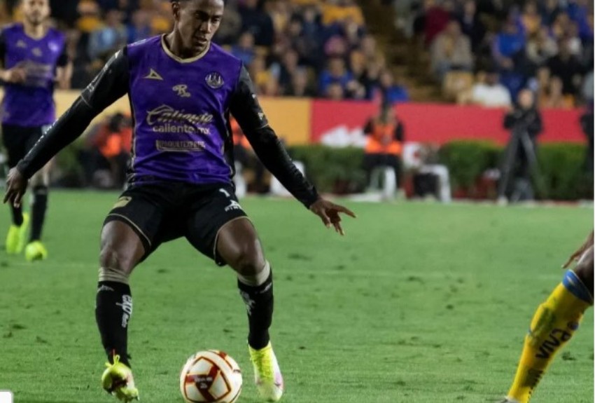 Édgar Yoel Bárcenas brindó asistencia para un gol del Mazatlán, pero no lograron la victoria 