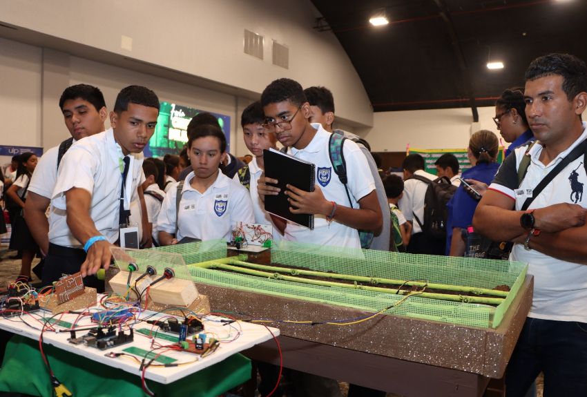 Feria Científica Nacional del Ingenio Juvenil 2023, vitrina para proyectos innovadores estudiantiles  