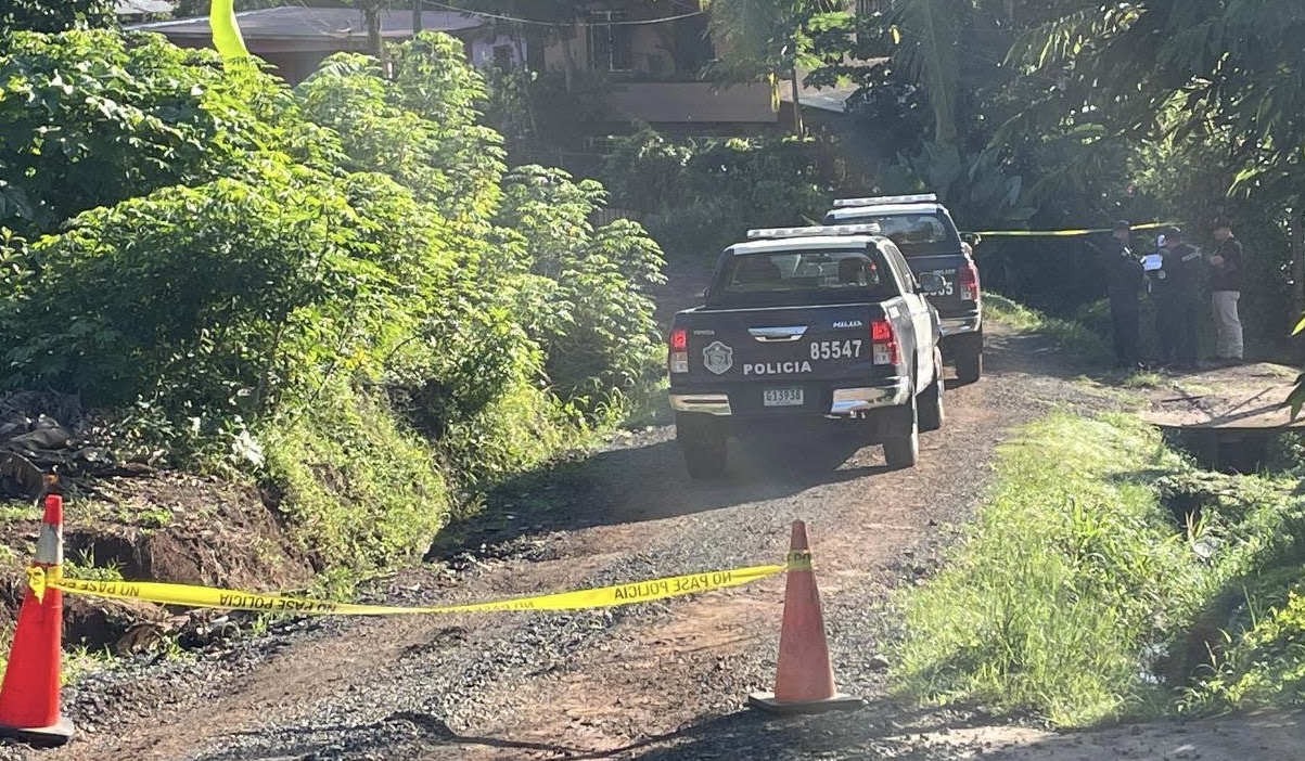 Intentaba huir de sus agresores, pero encontró la muerte tras caer a una quebrada 