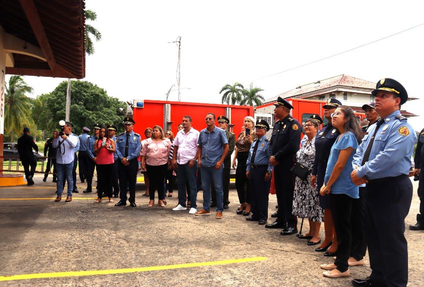 Nombran estación de bombero en honor al sargento primero Manuel Enrique Naar 