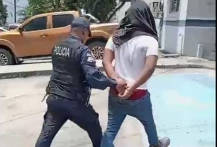 Quería exprimir a abuelito en Vía Porras, pero le salió la bruja 