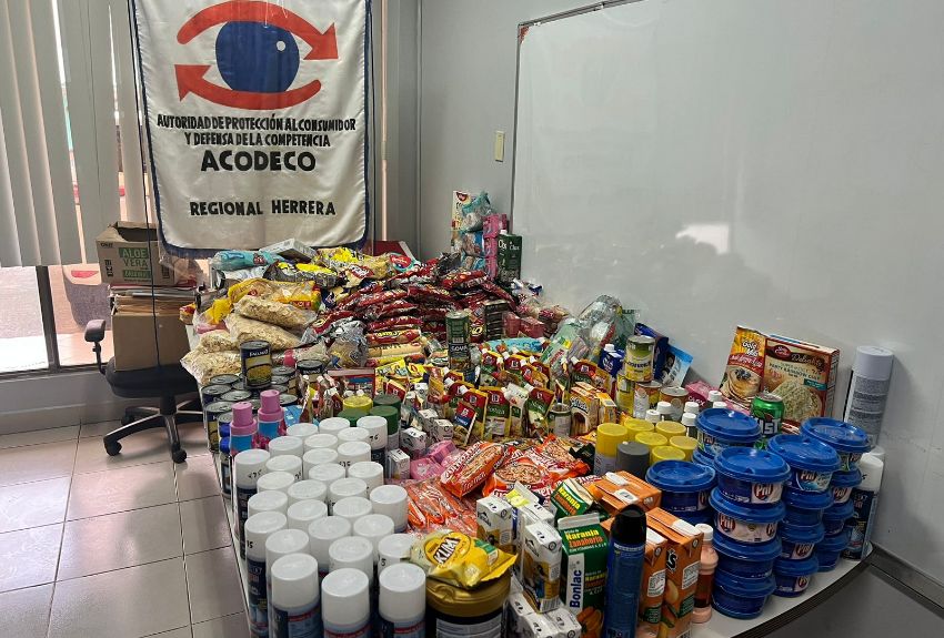 Acodeco en Herrera destruyó 946 productos vencidos 