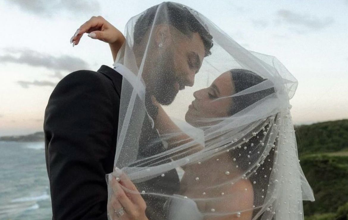 ¡Que vivan los novios! Jay Wheeler y Zhamira Zambrano se casaron por la iglesia, en Puerto Rico 