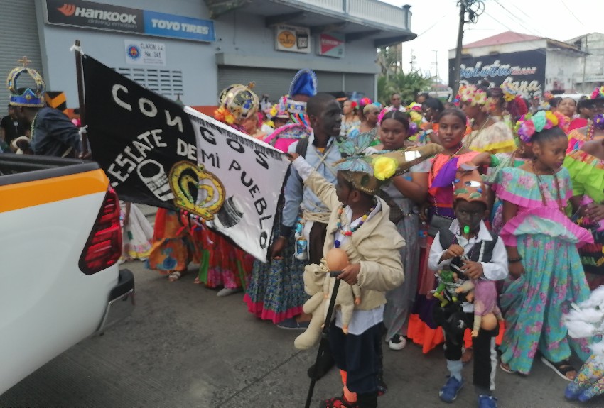 Colonenses disfrutaron del Desfile de La Pollera Congo y sus atractivos 