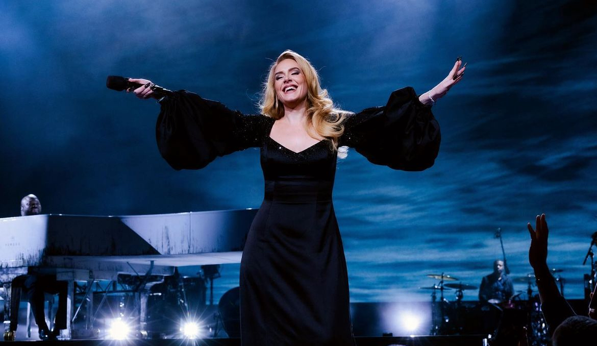 ¿Qué le pasó a Adele? La cantante canceló todos sus conciertos en Las Vegas por una enfermedad 
