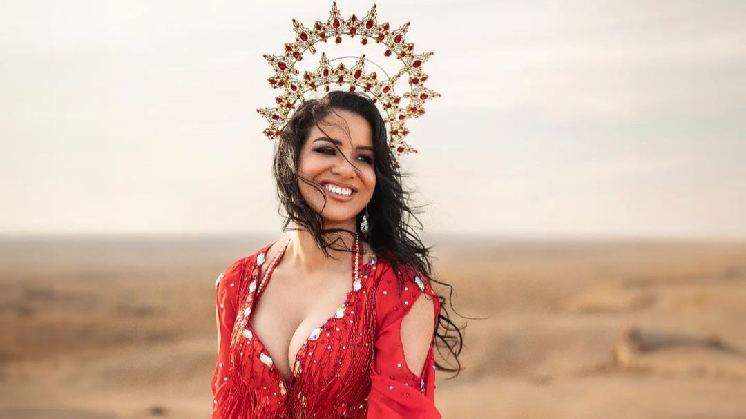La panameña Sara Amar vive su pasión por el 'belly dance' en Egipto 