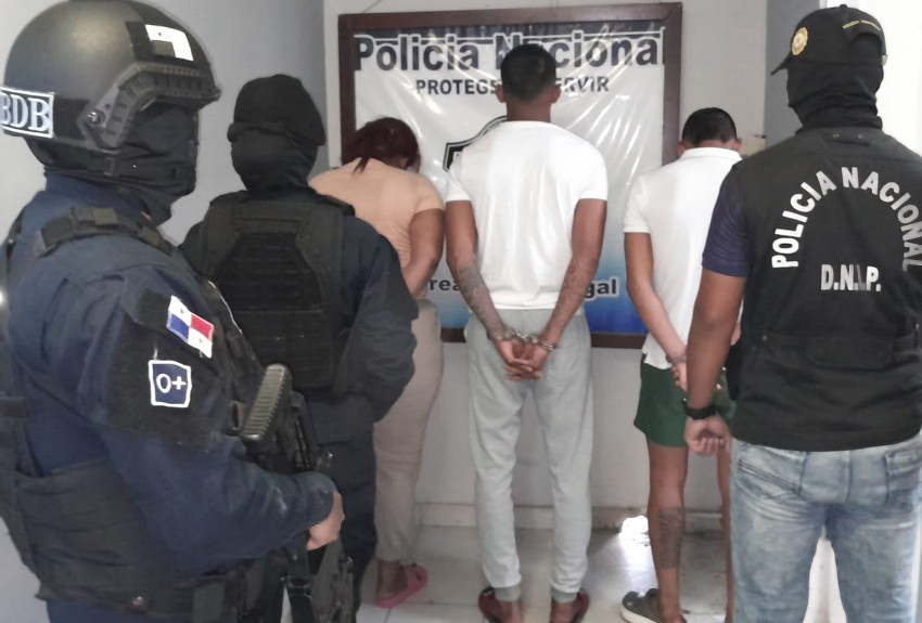 Aprehenden a tres personas y les decomisan presunta droga en Juan Díaz y Pedregal 