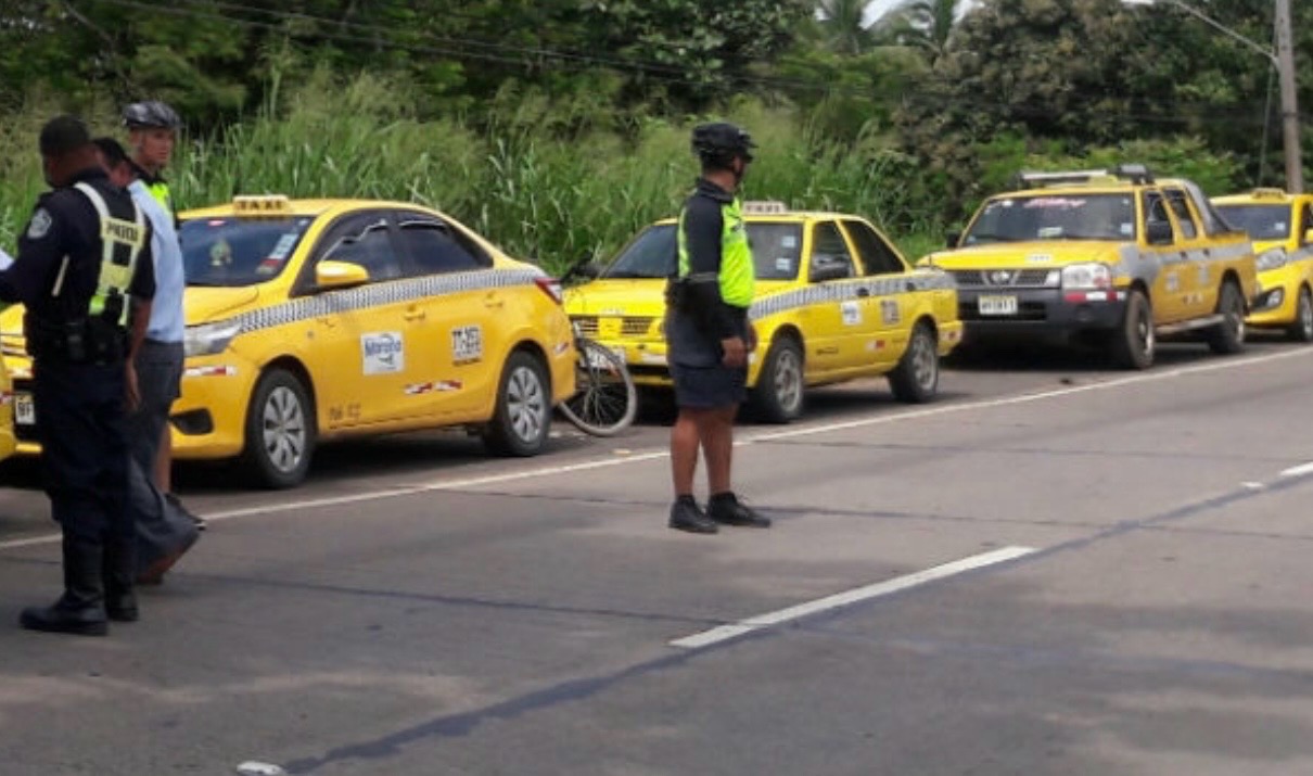 Taxistas de Chitré no podrán recoger pasajeros en la Feria de Azuero  