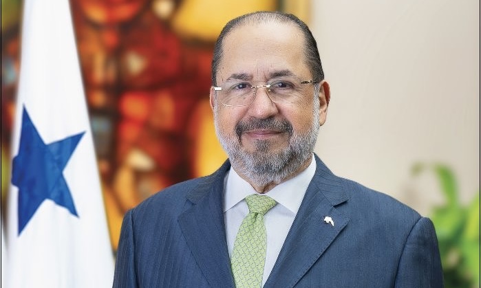 Mulino prefiere que Javier Carrizo Esquivel se mantenga como gerente general del Banco Nacional 