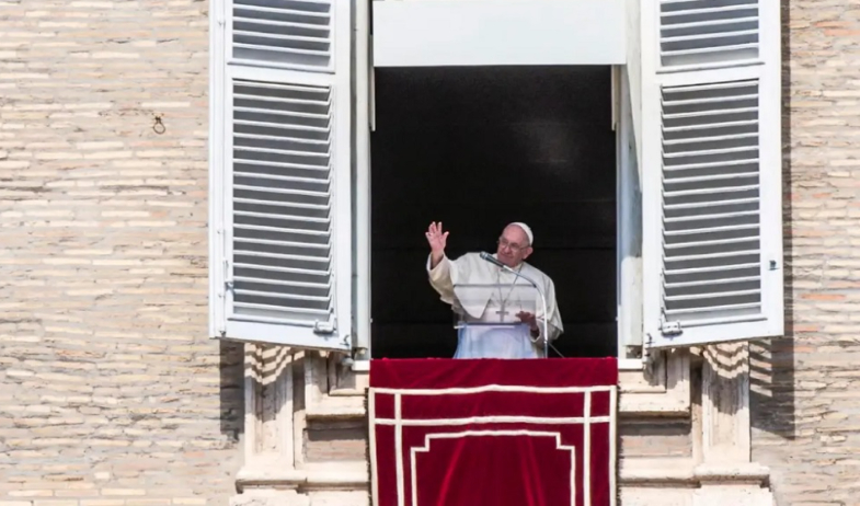El papa pide perdón tras afirmar en una reunión que hay 'mucho 'mariconeo' en los seminarios' 