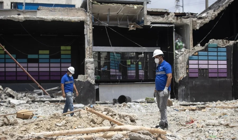 El dueño de discoteca en Santo Domingo admite que siempre se caían los plafones del techo 