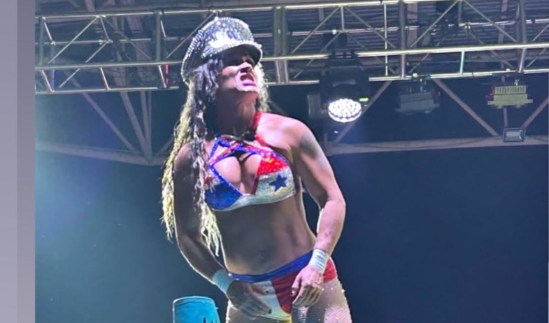Luchadora panameña Dalys 'La Caribeña' brillará en el espectáculo de lucha que une a AAA y WWE 