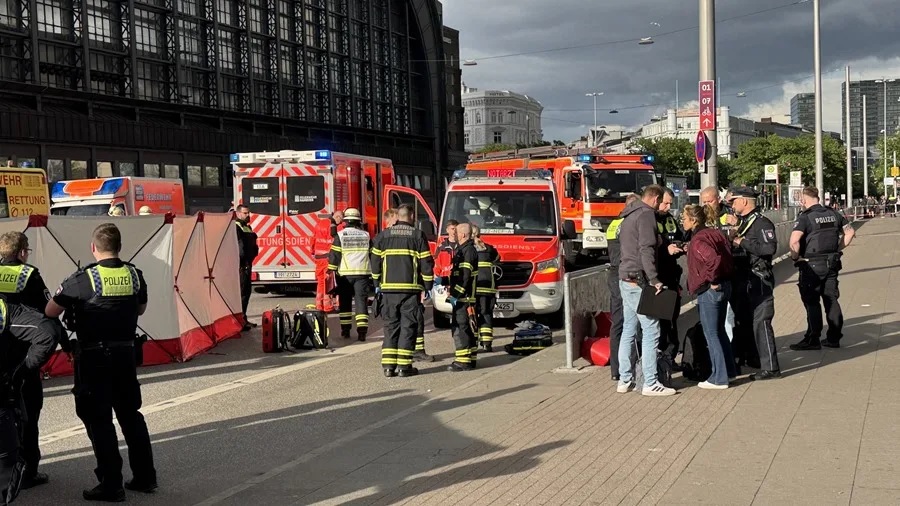 Al menos 17 heridos tras ser atacados por una mujer con un cuchillo en Hamburgo 