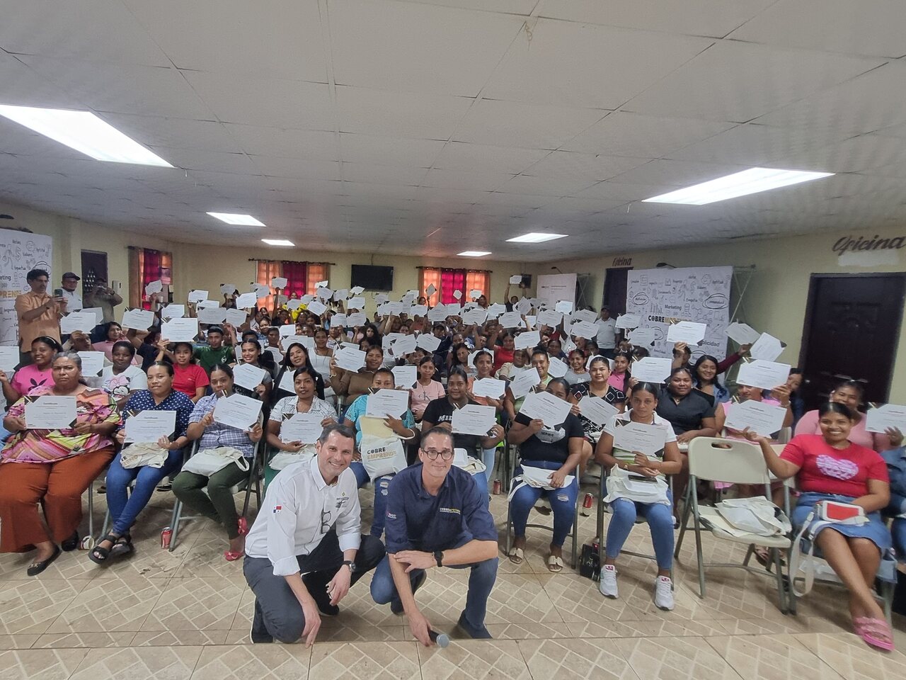 En Donoso, culmina con éxito programa Cobre Emprende 