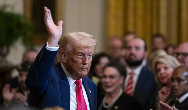 Trump insiste en que Harvard debería facilitar a su Gobierno datos de sus estudiantes 