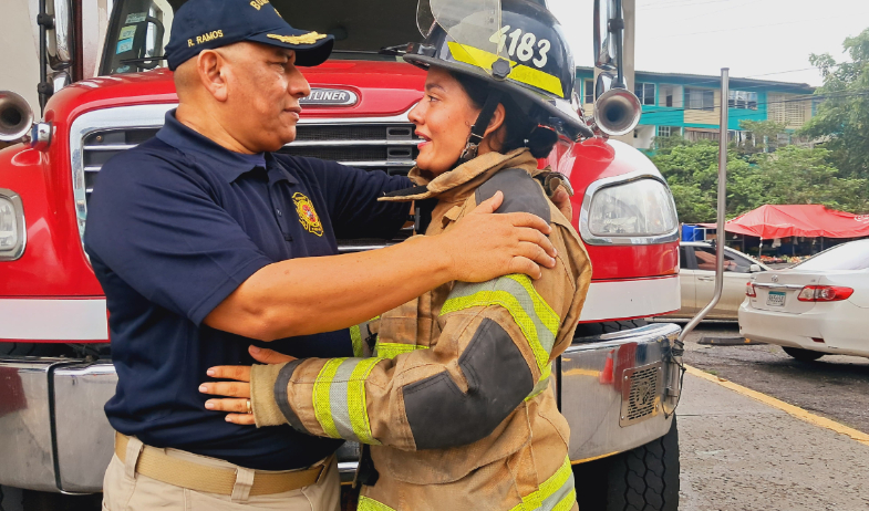 ¡Padre e hija, unidos por el fuego del servicio! La historia de Rolando y Nazareth Ramos 