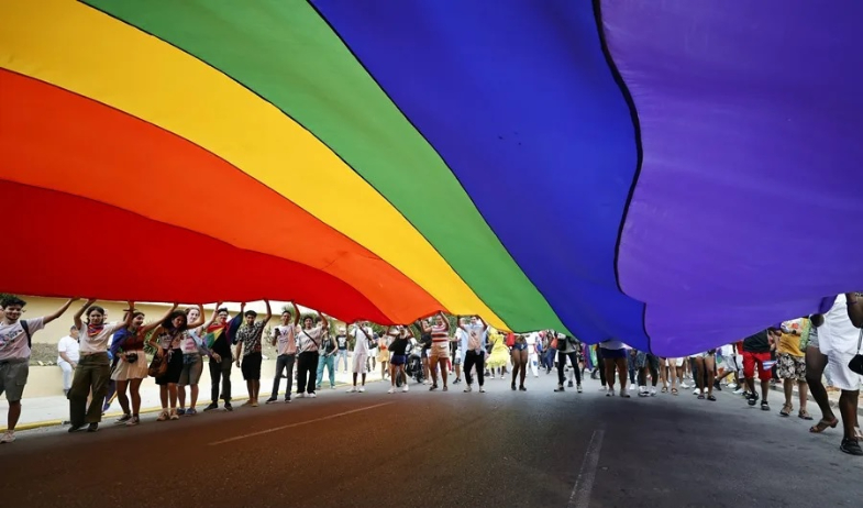 Los derechos de las personas LGBTIQ siguen en riesgo mientras crece la violencia en América 