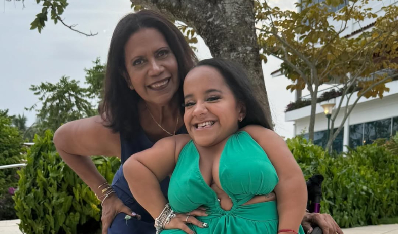 Madre de la fallecida Anita Correa cumple su promesa y publica un libro inspirado en ella 