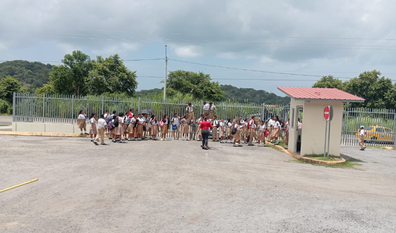 47 docentes enfrentan procesos administrativos y no han podido regresar a clases en Panamá Oeste 