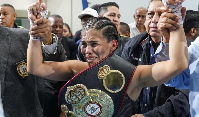 ¡Nueva campeona! Nataly Delgado hace historia y eleva a Panamá en el boxeo femenino 