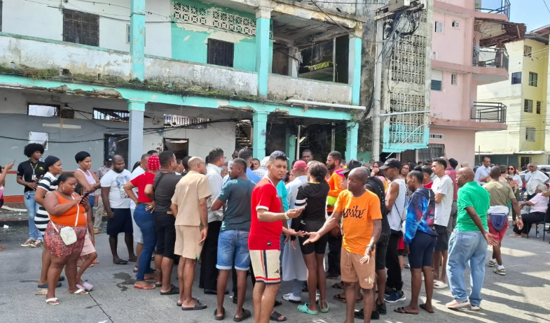 Incendio deja unas 120 personas damnificadas en Colón 