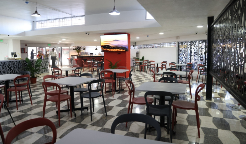 Cafetería de Humaninades en la Universidad de Panamá reabre; se mantiene el menú estudiantil a 50 centésimos   