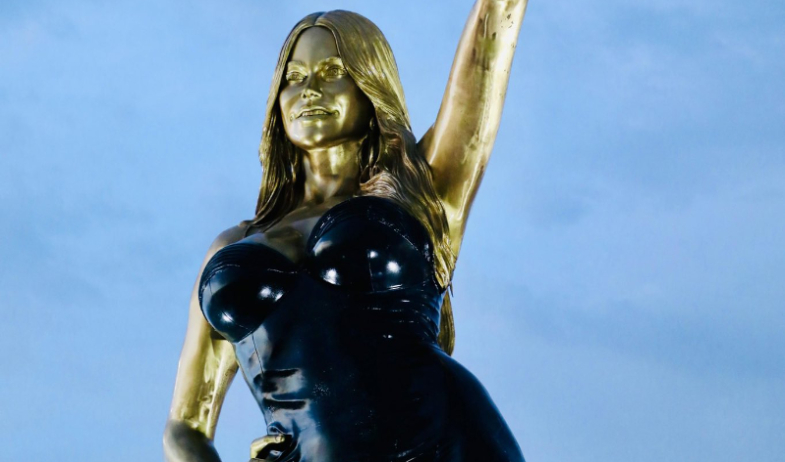 Barranquilla celebra el cumpleaños de Sofía Vergara con una estatua monumental 