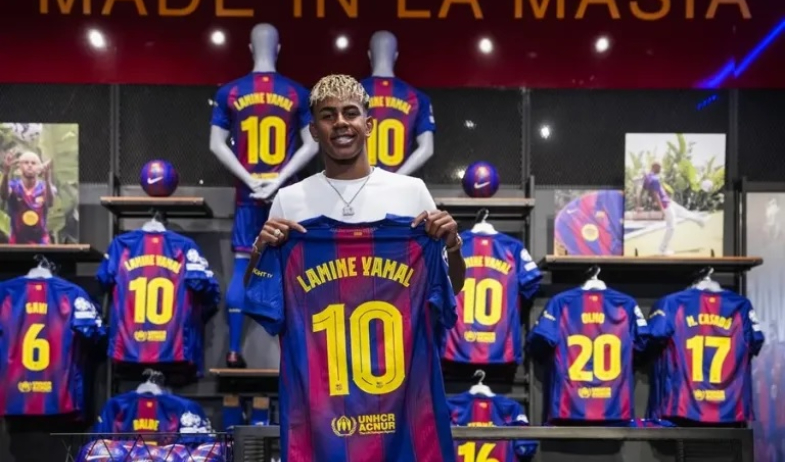 Lamine Yamal: 'Messi ha hecho su camino yo voy a hacer el mío' 