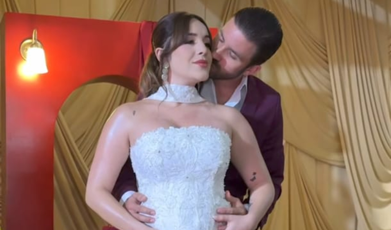 ¡Sopresa! Boda civil de Mollie incluyó revelación de género 