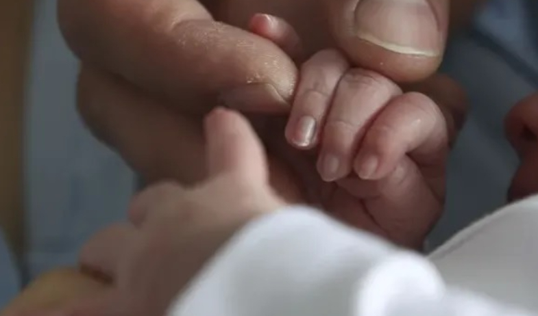 Disminuyen los nacimientos y aumentan los matrimonios en Panamá 