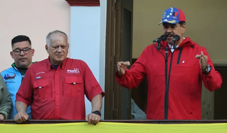 Maduro ordena el despliegue de 4,5 millones de milicianos tras el anuncio de recompensa de EE.UU. 