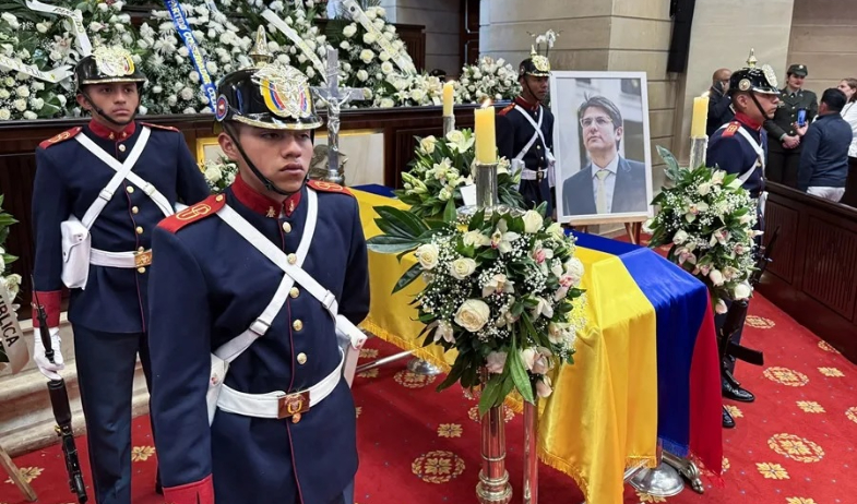 Capturan a otro presunto implicado en el asesinato del senador colombiano Miguel Uribe Turbay 
