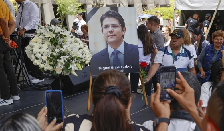 El menor que asesinó a Miguel Uribe Turbay es sancionado con 7 años de 'privación de la libertad' 