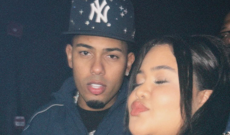 Shelsy vive una noche de ensueño para con Myke Towers en los Premios Juventud 