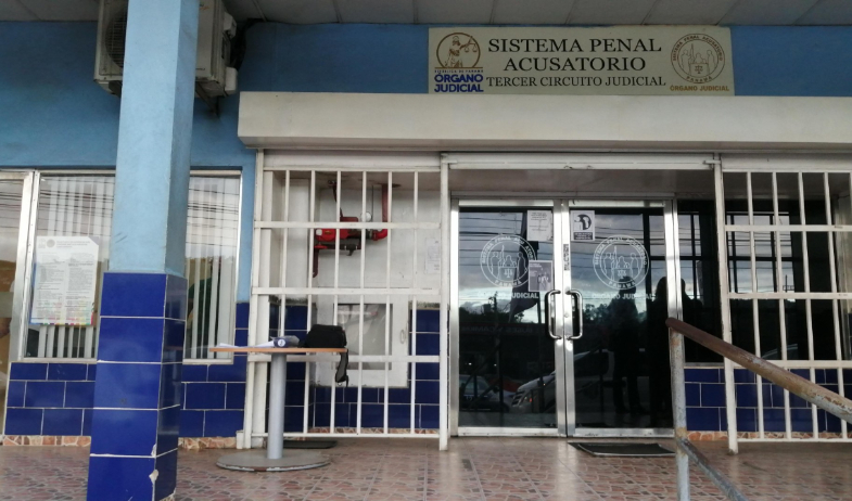 Falla en sistema retrasa audiencia contra médico acusado de violación agravada en Panamá Oeste 