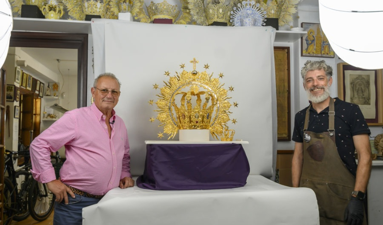 La corona de la Virgen de la Antigua de Panamá, una obra de orfebres españoles 