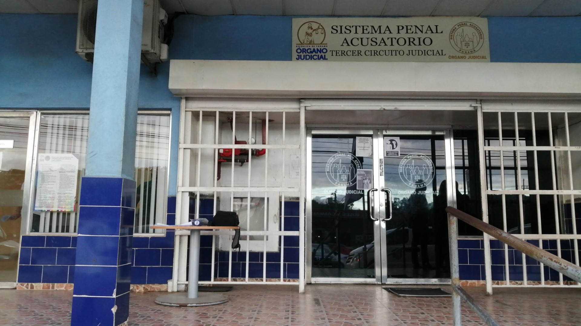 Falla en sistema retrasa audiencia contra médico acusado de violación agravada en Panamá Oeste 