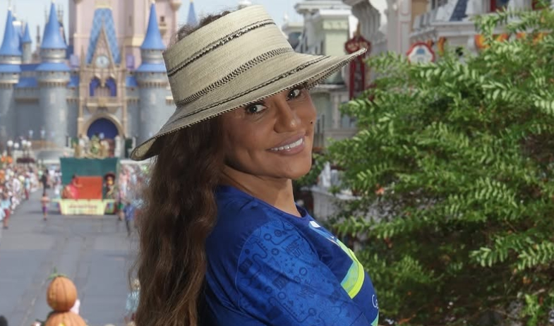 ¡'Salí 'espepitá'! A Sandra Sandoval casi se le llevan el carro en Estados Unidos 