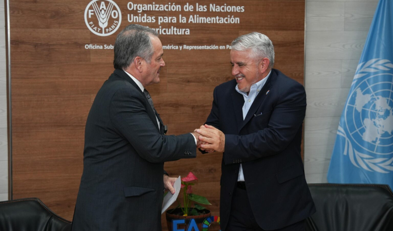 Panamá se compromete a restaurar 10.000 hectáreas de ecosistemas con apoyo de la FAO 