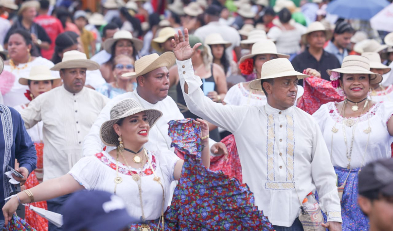 Culmina con éxito el Festival del Sombrero Pintao destacando la labor del artesano 