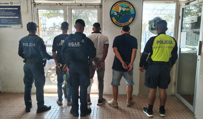 Incautan cuatro armas de fuego en 'parking' chorrerano 