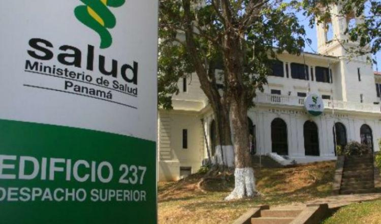 Minsa aclara causas del déficit de plazas para médicos internos en Panamá 