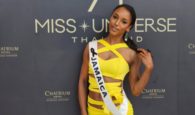Miss Jamaica 2025 permanece en cuidados intensivos tras fuerte caída en Miss Universe 