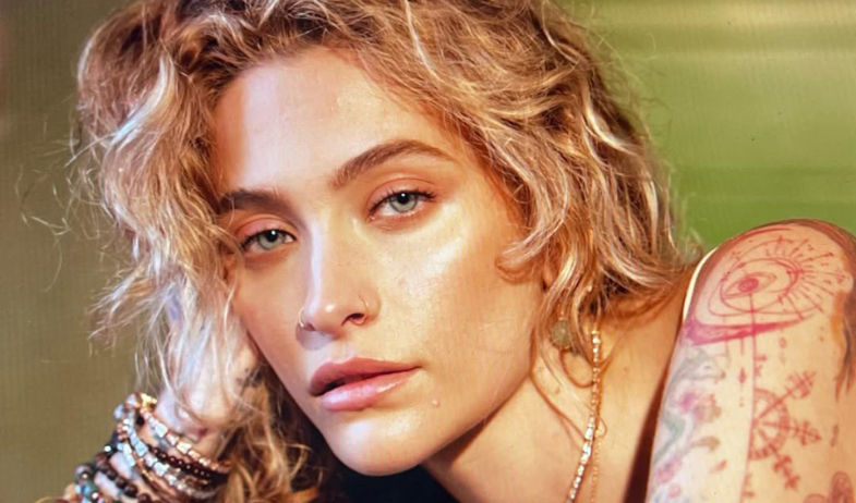 Paris Jackson muestra cómo quedó su tabique nasal tras años de adicción 