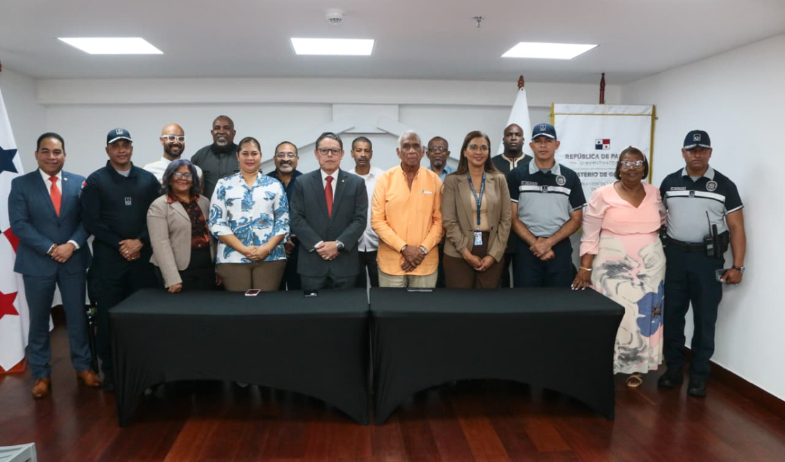 Colón implementará programas comunitarios y laborales para jóvenes en riesgo 