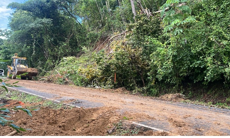 Fuertes lluvias provocan deslizamientos, vías afectadas y viviendas inundadas en Herrera y Los Santos 